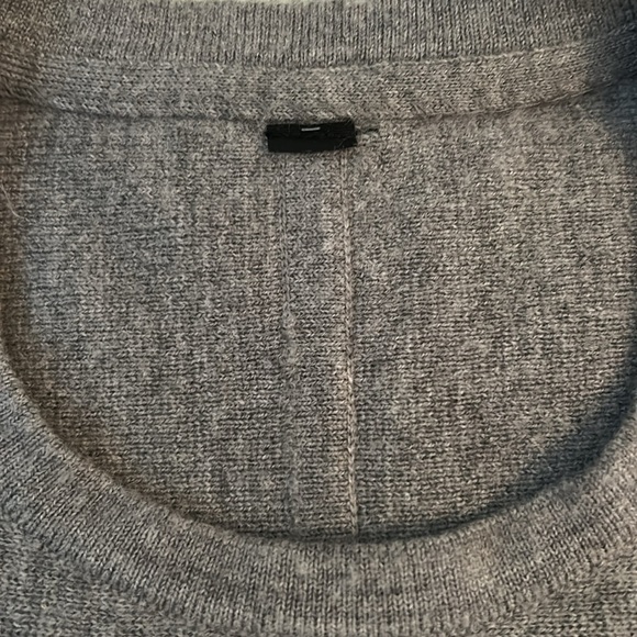 LULULEMON 100% Merino Wool ‘ Live In Practice’ Crewneck Sweater Gray | Medium - Picture 4 of 12